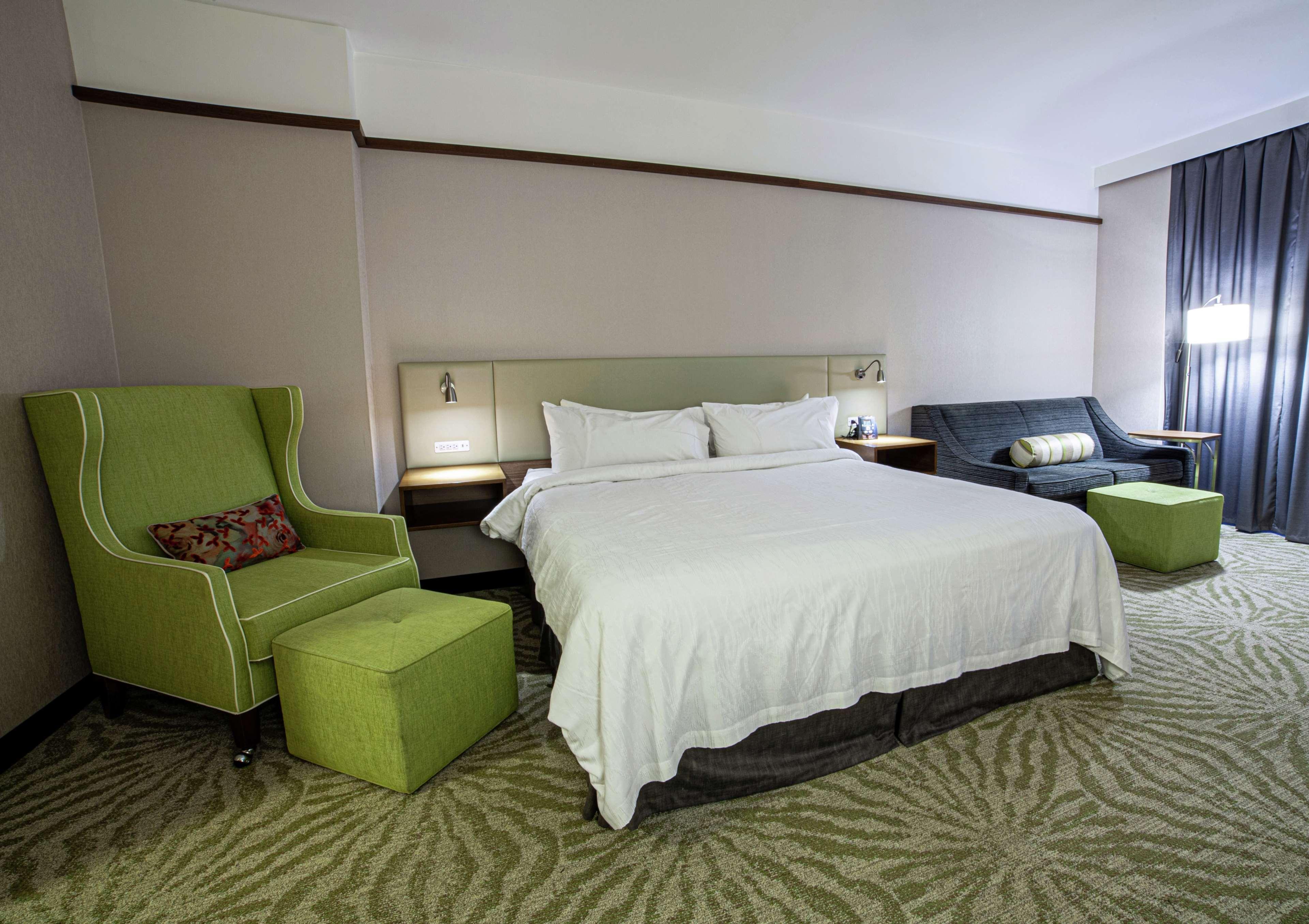 Hilton Garden Inn Montreal Airport Dorval Dış mekan fotoğraf