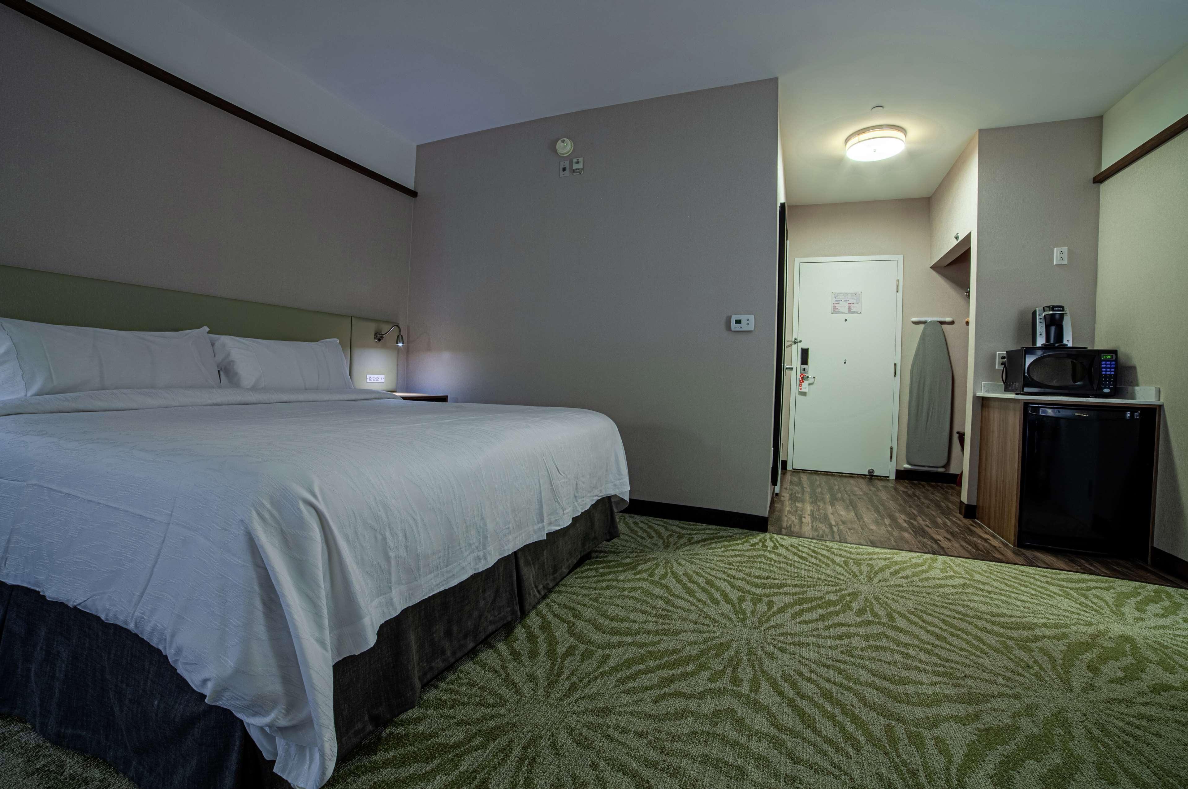 Hilton Garden Inn Montreal Airport Dorval Dış mekan fotoğraf