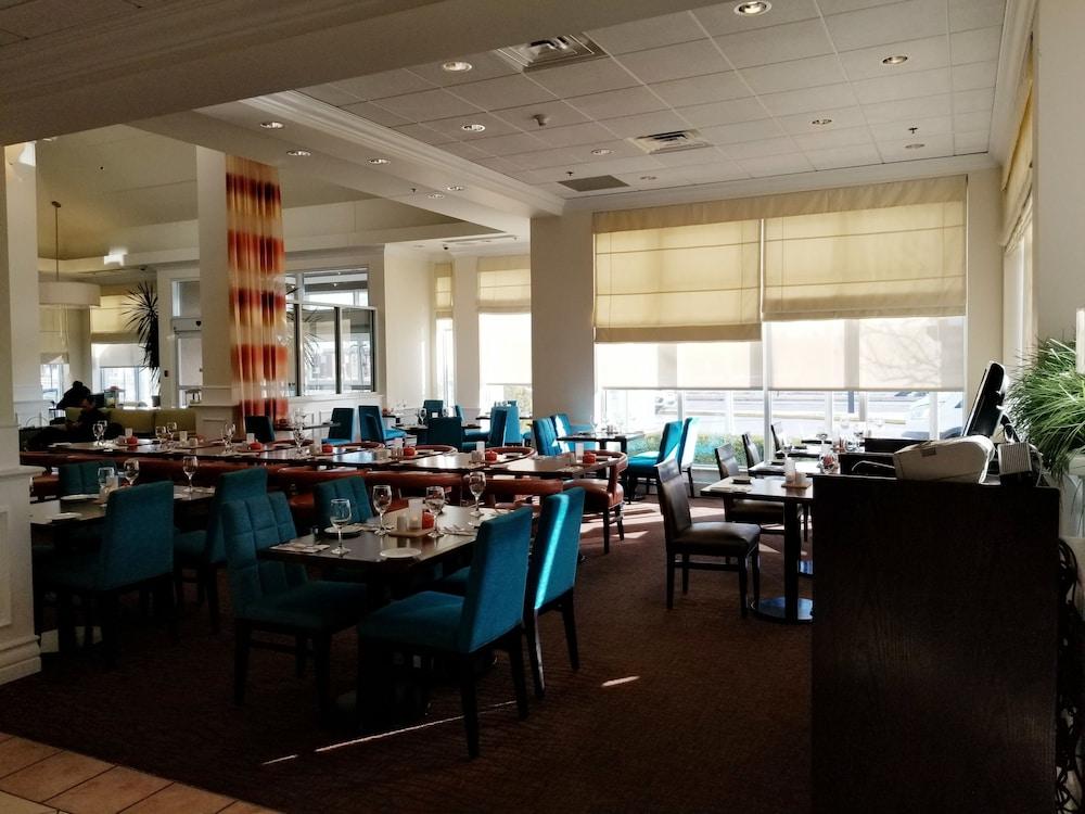 Hilton Garden Inn Montreal Airport Dorval Dış mekan fotoğraf