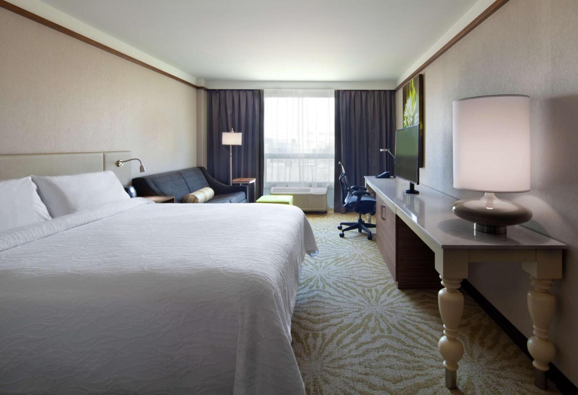 Hilton Garden Inn Montreal Airport Dorval Dış mekan fotoğraf