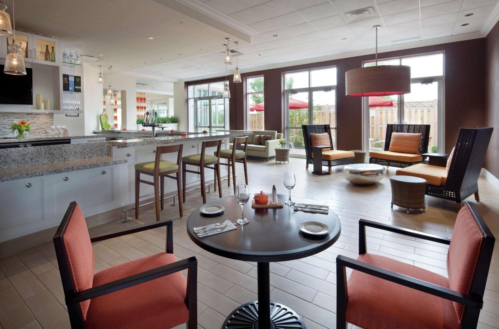 Hilton Garden Inn Montreal Airport Dorval Dış mekan fotoğraf