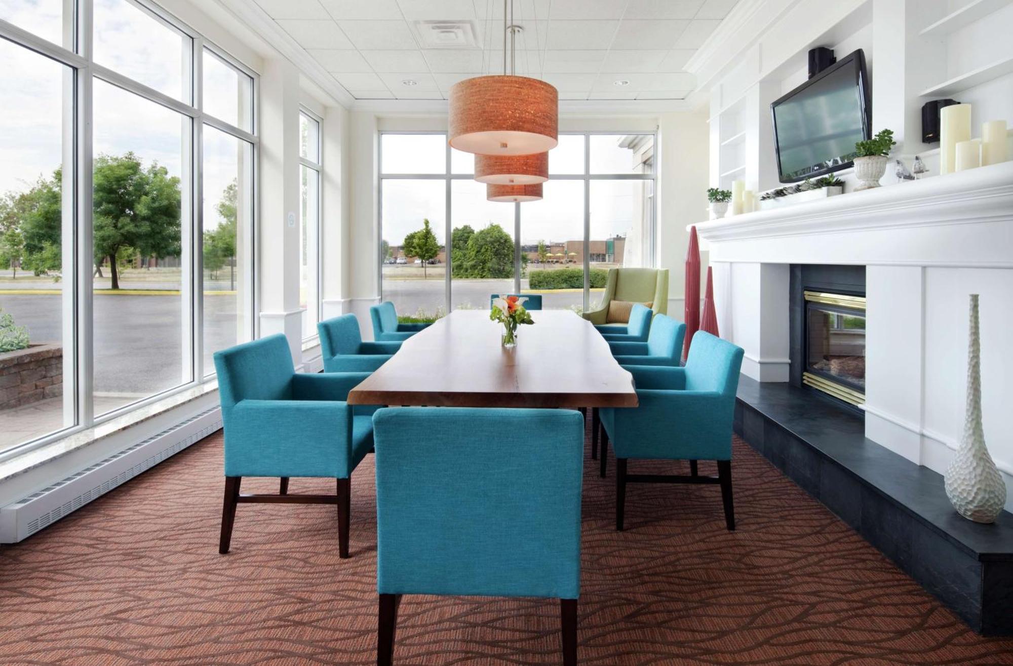 Hilton Garden Inn Montreal Airport Dorval Dış mekan fotoğraf