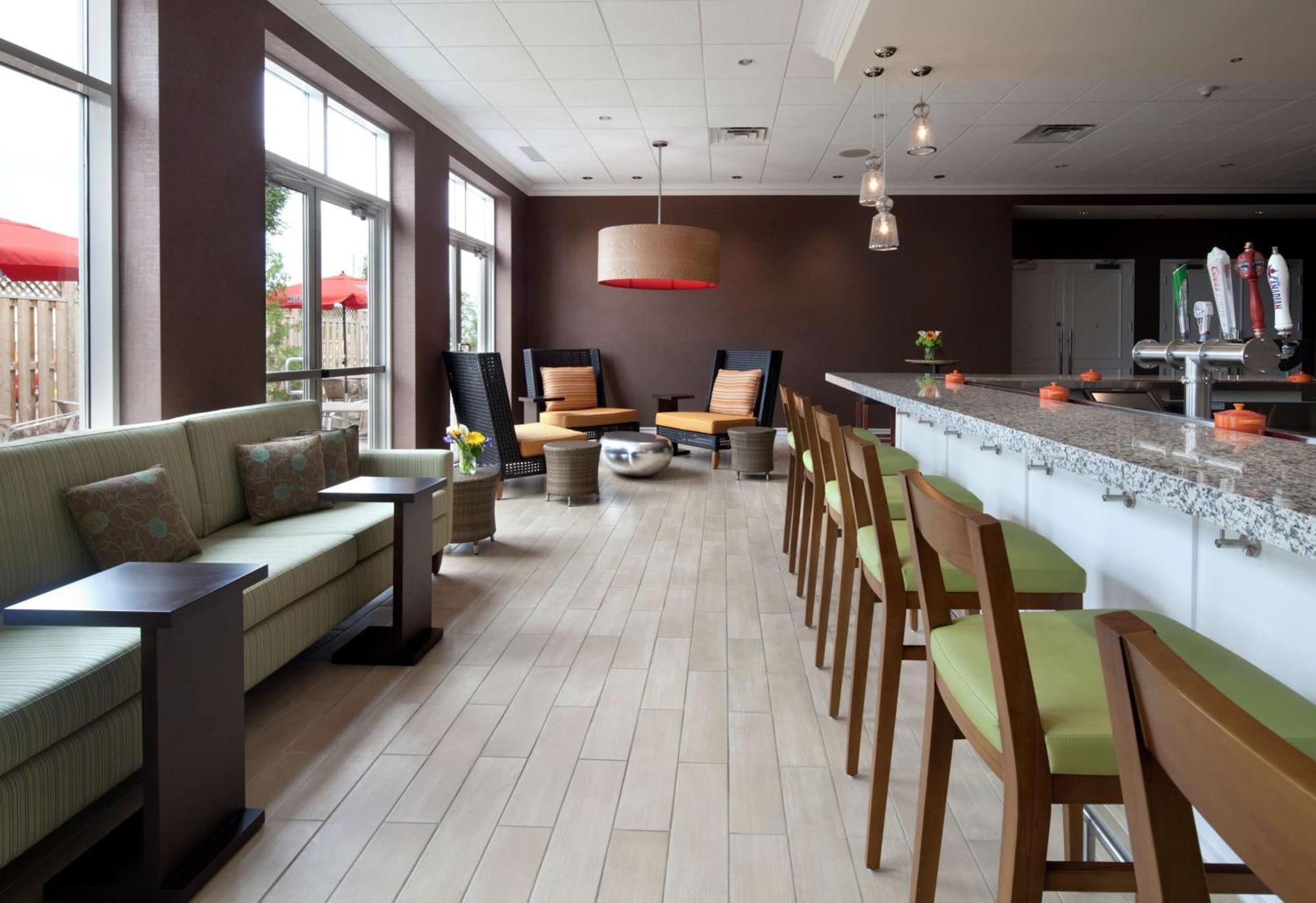 Hilton Garden Inn Montreal Airport Dorval Dış mekan fotoğraf
